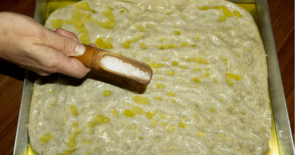 CostaRossa: Ricetta Focaccia alla Ligure con farina di canapa - Salamoia